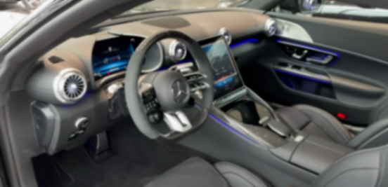 全新AMG GT63海外到店實拍,搭4.0T V8發動機,性能爆表