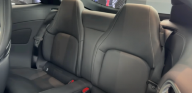 全新AMG GT63海外到店實拍,搭4.0T V8發動機,性能爆表