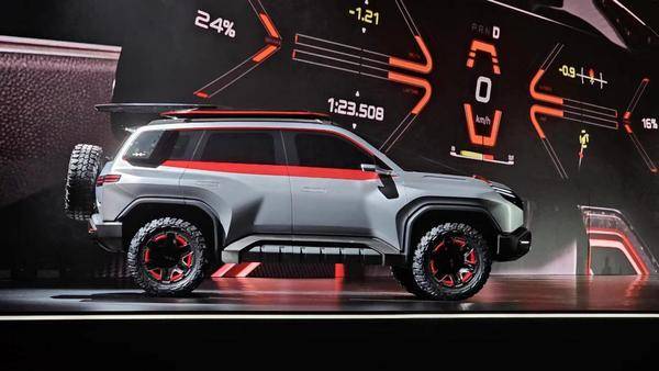 583硬派家族+SUPER 9跑車方程豹產品矩陣獻禮比亞迪30周年