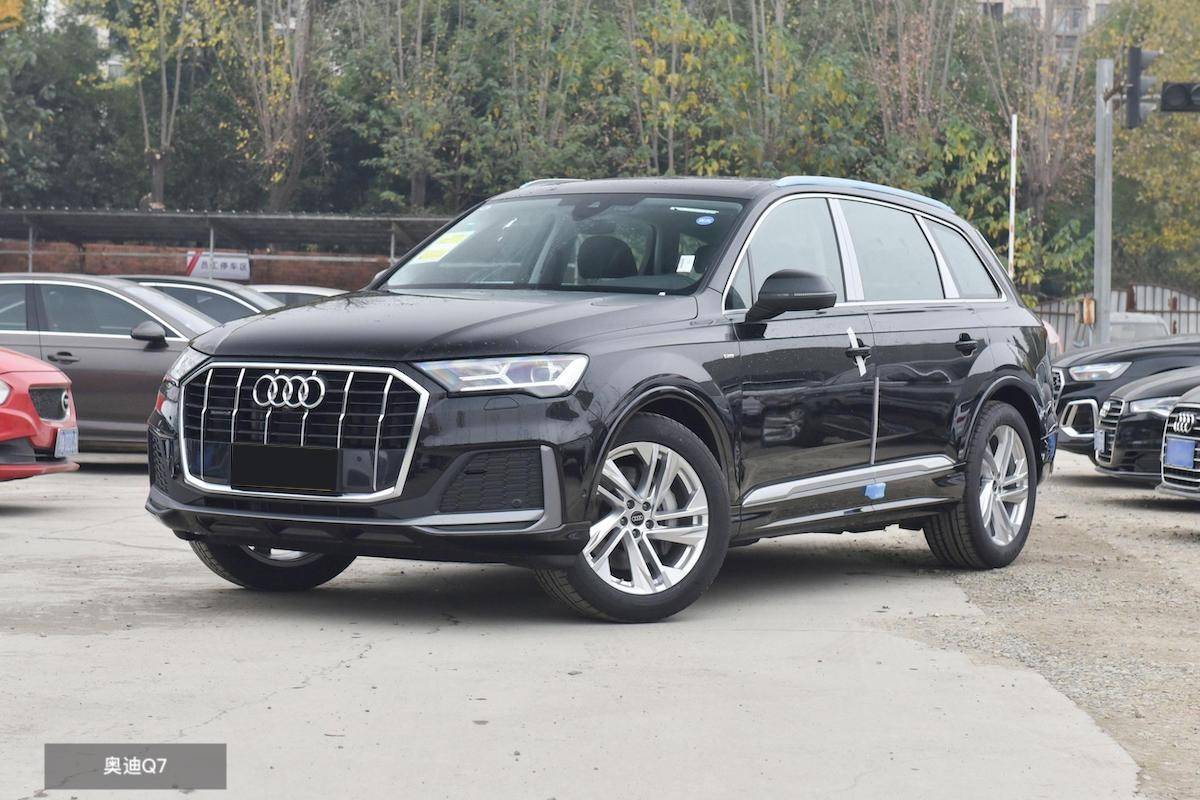 預算60萬買豪華SUV,林肯飛行家對比奧迪Q7,究竟誰更勝一籌?