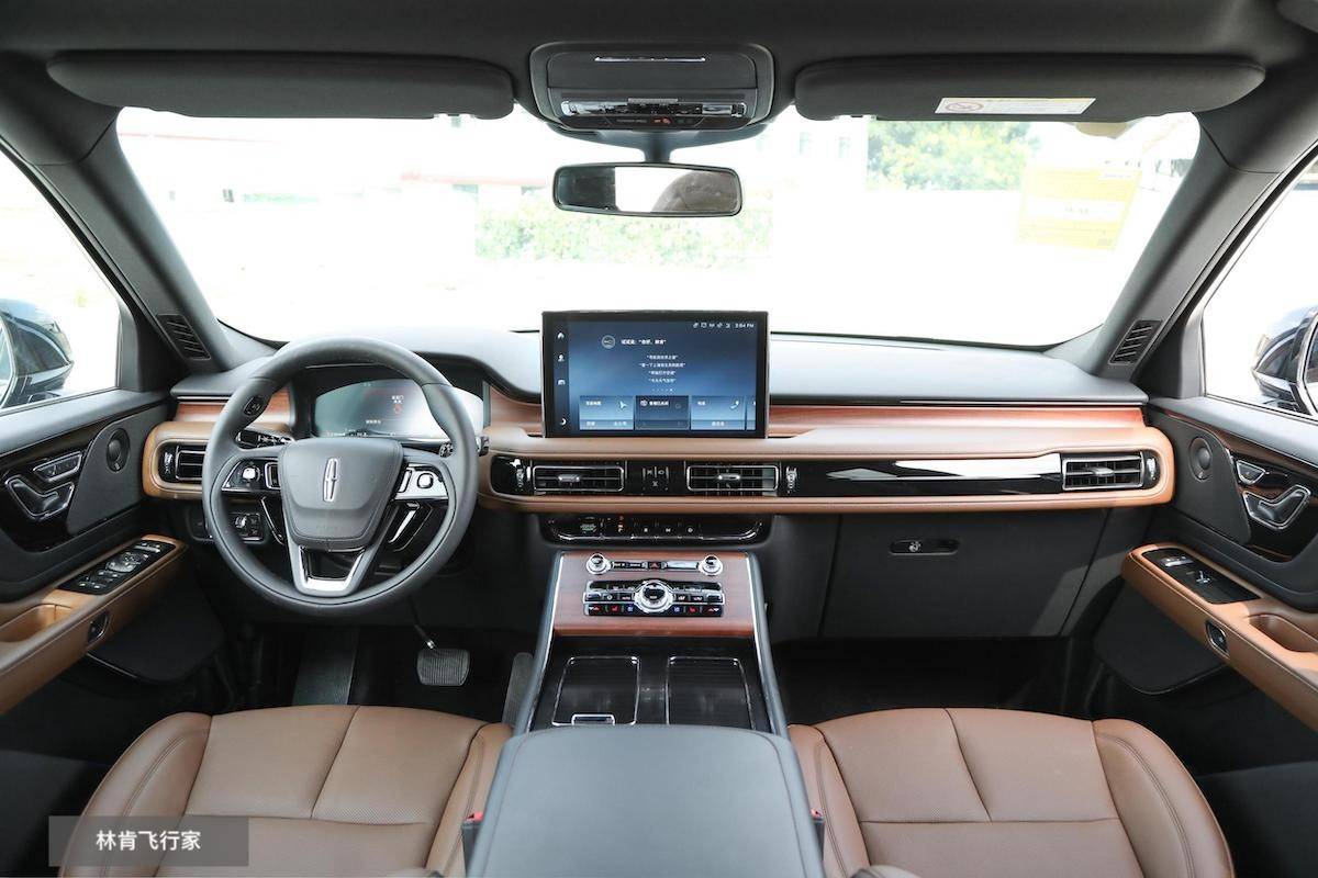 預算60萬買豪華SUV,林肯飛行家對比奧迪Q7,究竟誰更勝一籌?