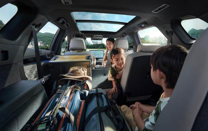 標(biāo)配云輦-C!唐EV、唐DM-p雙雙推出榮耀版21.98萬起售