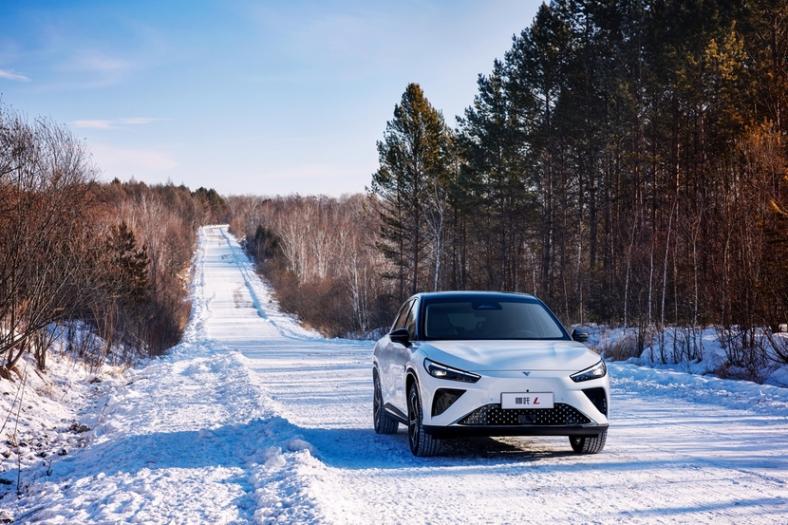 哪吒L售價(jià)12.99萬起 掀桌子這事兒真的很哪吒