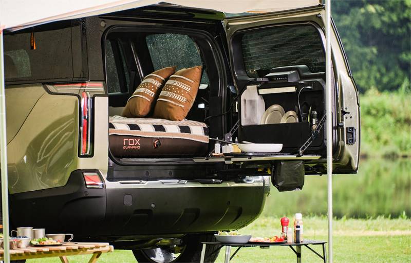 “一車當三車”的極石01,即將亮相2024北京國際車展