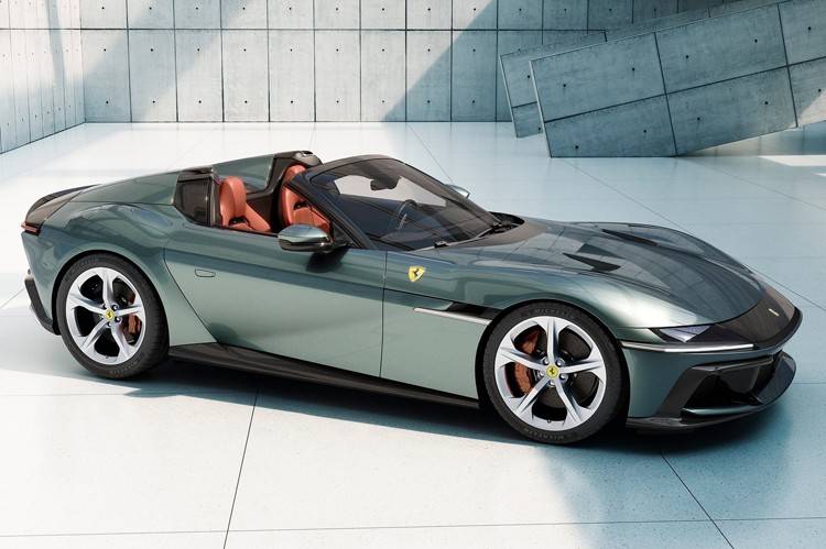 除了全新的V12發動機,法拉利的這款全新跑車還不如國產新能源?