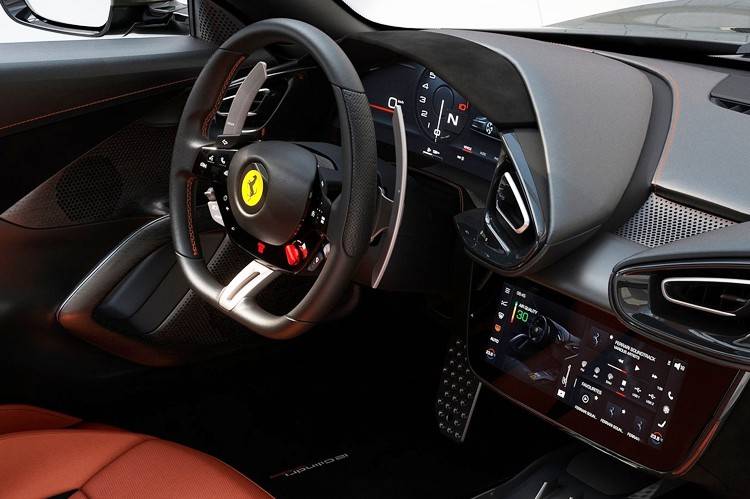 除了全新的V12發動機,法拉利的這款全新跑車還不如國產新能源?