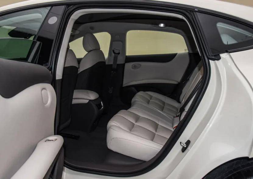 拋開(kāi)輿論爭(zhēng)議,智己L6產(chǎn)品力能挑戰(zhàn)小米SU7嗎?