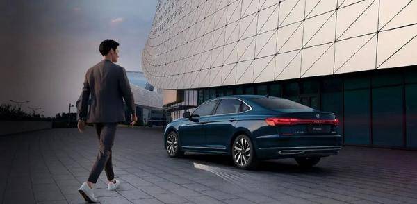 現(xiàn)代索納塔VS大眾帕薩特:高品質(zhì)合資中型轎車誰更值?