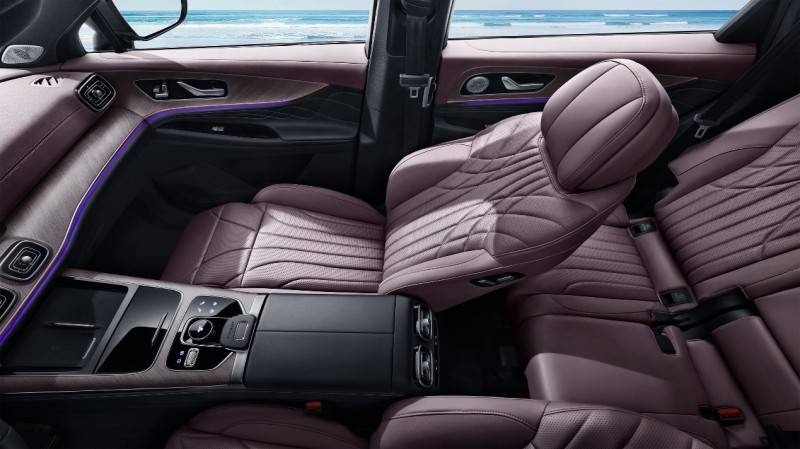 糾結(jié)買瑞虎9還是星越L?看完才知道什么是舒適天花板