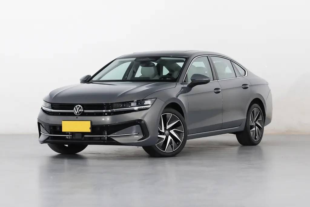 全新邁騰終于要來了,車長近5米,內飾三塊屏,能否延續爆款?