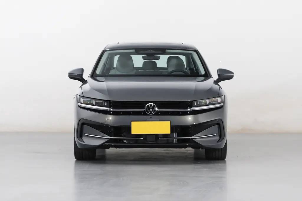 全新邁騰終于要來了,車長近5米,內飾三塊屏,能否延續爆款?