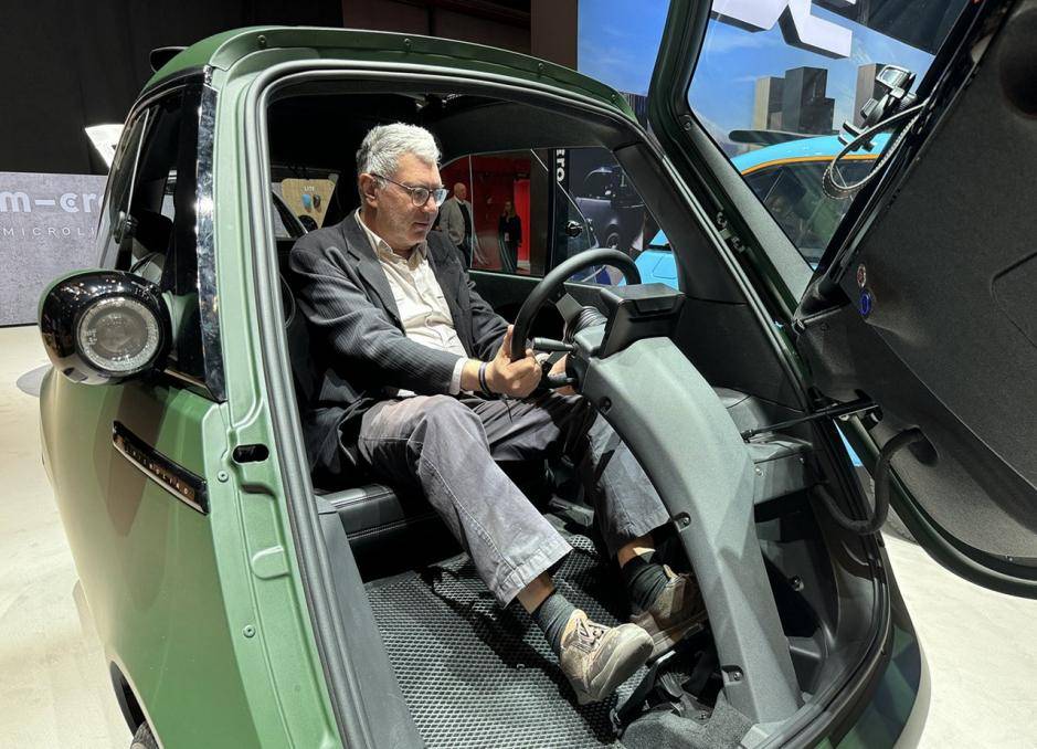 歐洲的老頭樂,比五菱MINI EV還要簡單,跟碰碰車沒區別