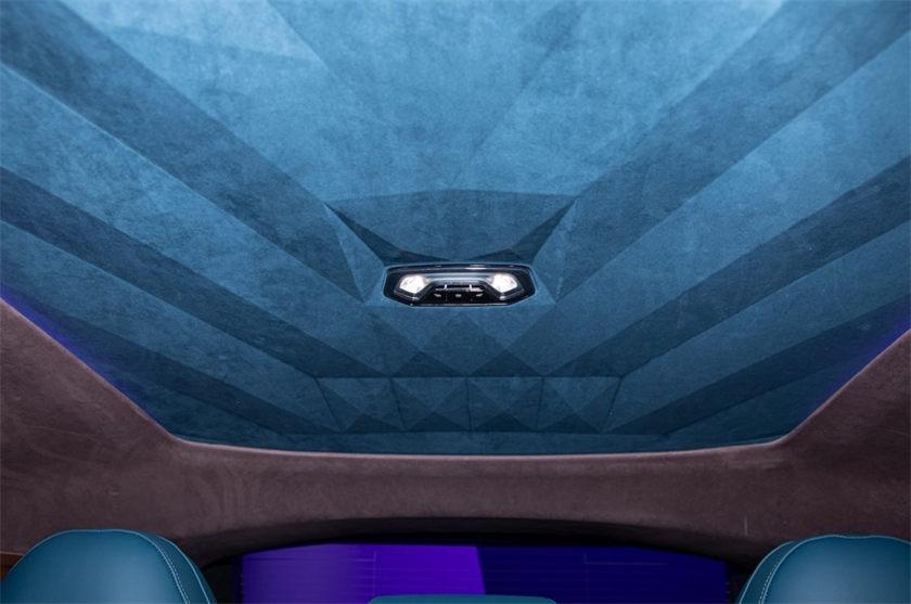 被紅旗、寶馬、賓利同時選中的Alcantara內(nèi)飾材料是什么來頭?