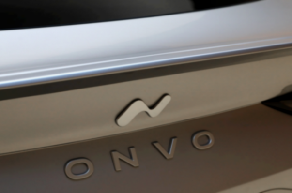 樂道L60實車,900V平臺起步預售21.99萬,2.95米軸距魔術空間