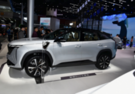 起步11.57萬(wàn)有誠(chéng)意,新博越L馬力足空間大,標(biāo)配高通8155