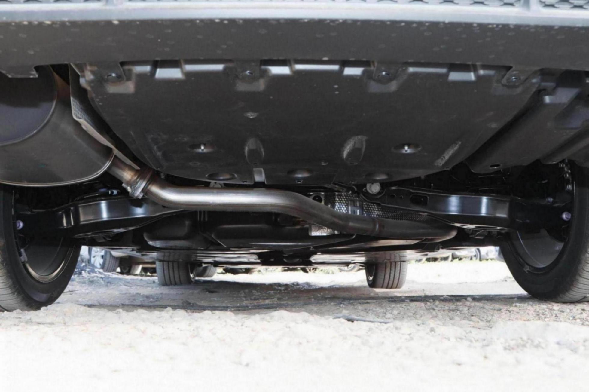 車長4990mm,配置豐富,三種動力可選,一汽豐田亞洲龍適合家用