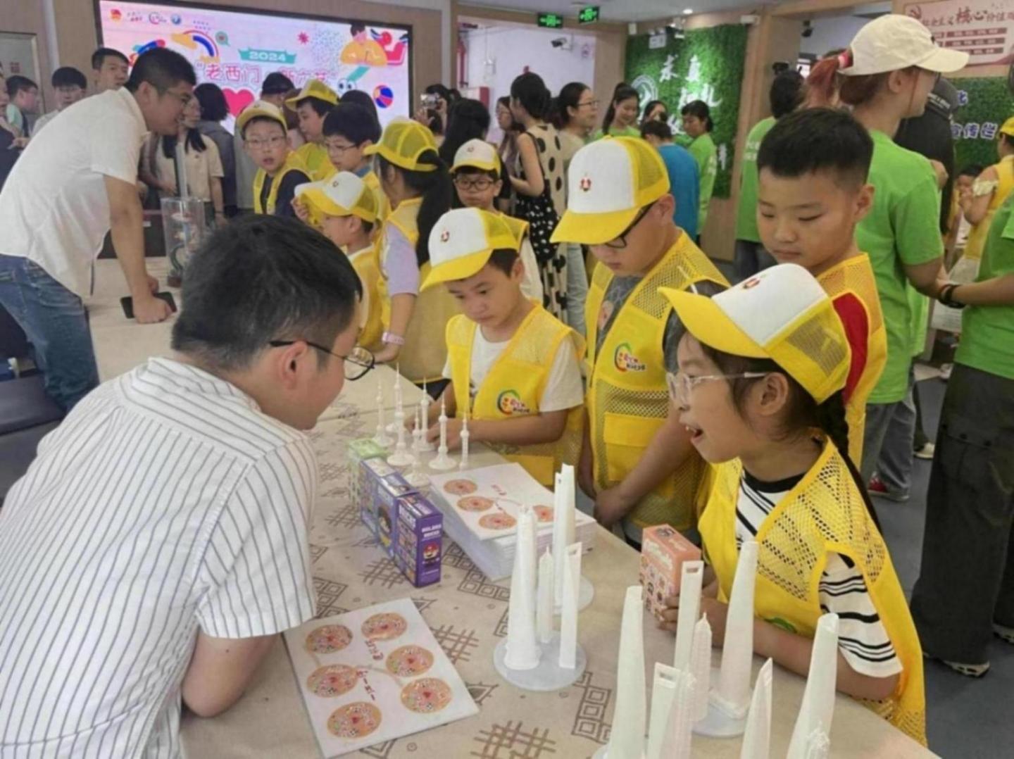 上海小學生愛心暑托班開班:第一課是安全教育,“搶課不難”