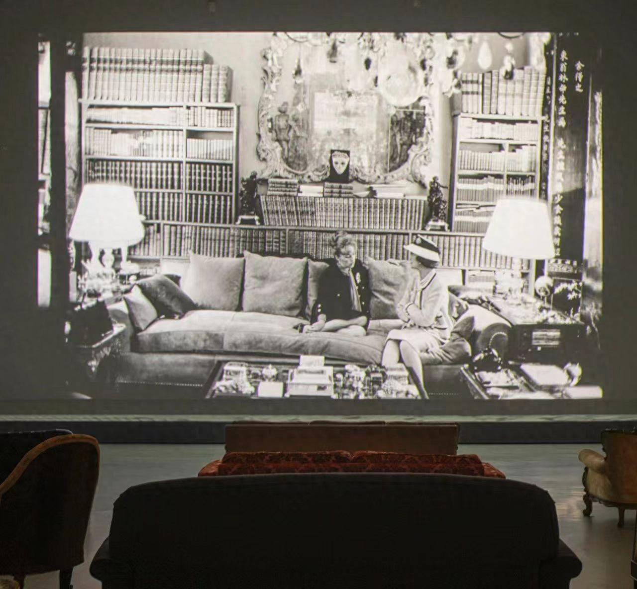 上海當代藝術博物館呈現“時尚宣言”