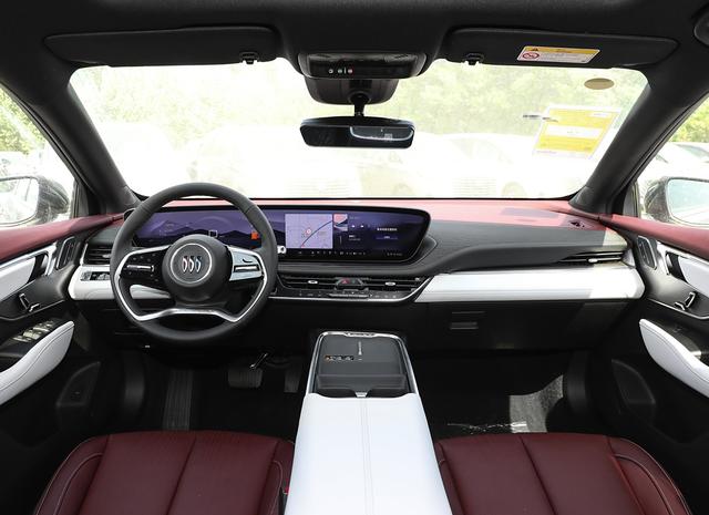 一口價(jià)更高性價(jià)比!別克君越白金款雙色內(nèi)飾12月開放下定,能買?-有駕 一口價(jià)更高性價(jià)比!別克君越白金款雙色內(nèi)飾12月開放下定,能買?-有駕