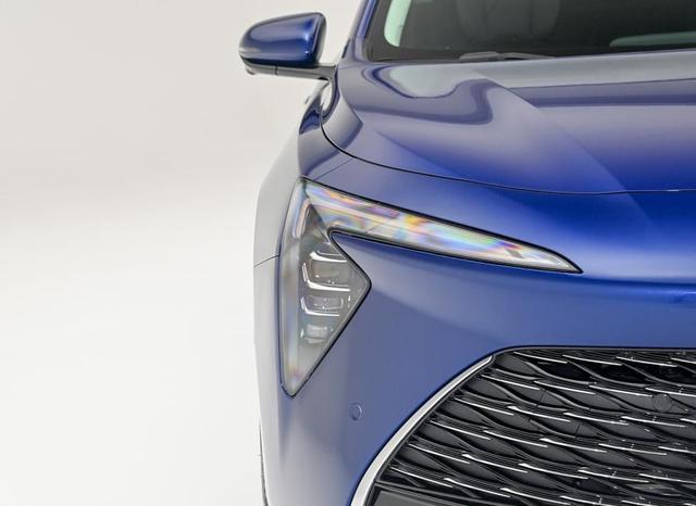 一口價(jià)更高性價(jià)比!別克君越白金款雙色內(nèi)飾12月開放下定,能買?-有駕 一口價(jià)更高性價(jià)比!別克君越白金款雙色內(nèi)飾12月開放下定,能買?-有駕