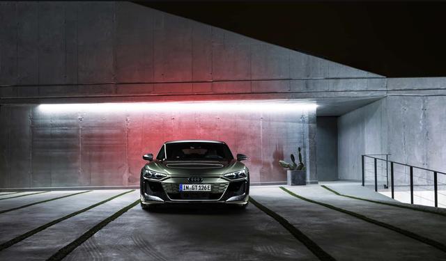 加速最快的量產(chǎn)車(chē)!2025款?yuàn)W迪RS E-Tron GT性能更強(qiáng),價(jià)格更貴-有駕 加速最快的量產(chǎn)車(chē)!2025款?yuàn)W迪RS E-Tron GT性能更強(qiáng),價(jià)格更貴-有駕