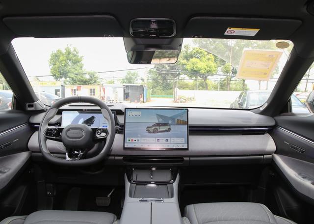 領(lǐng)克08,智駕安全擔當,彎道匝道輕松駕馭-有駕 領(lǐng)克08,智駕安全擔當,彎道匝道輕松駕馭-有駕