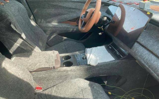 漢L霸氣來襲,媲美保時捷帕拉梅拉,續(xù)航1500km,這價格不火都難