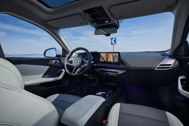 寶馬2系四門(mén)轎跑震撼登場(chǎng),運(yùn)動(dòng)豪華新體驗(yàn)等你來(lái)享!