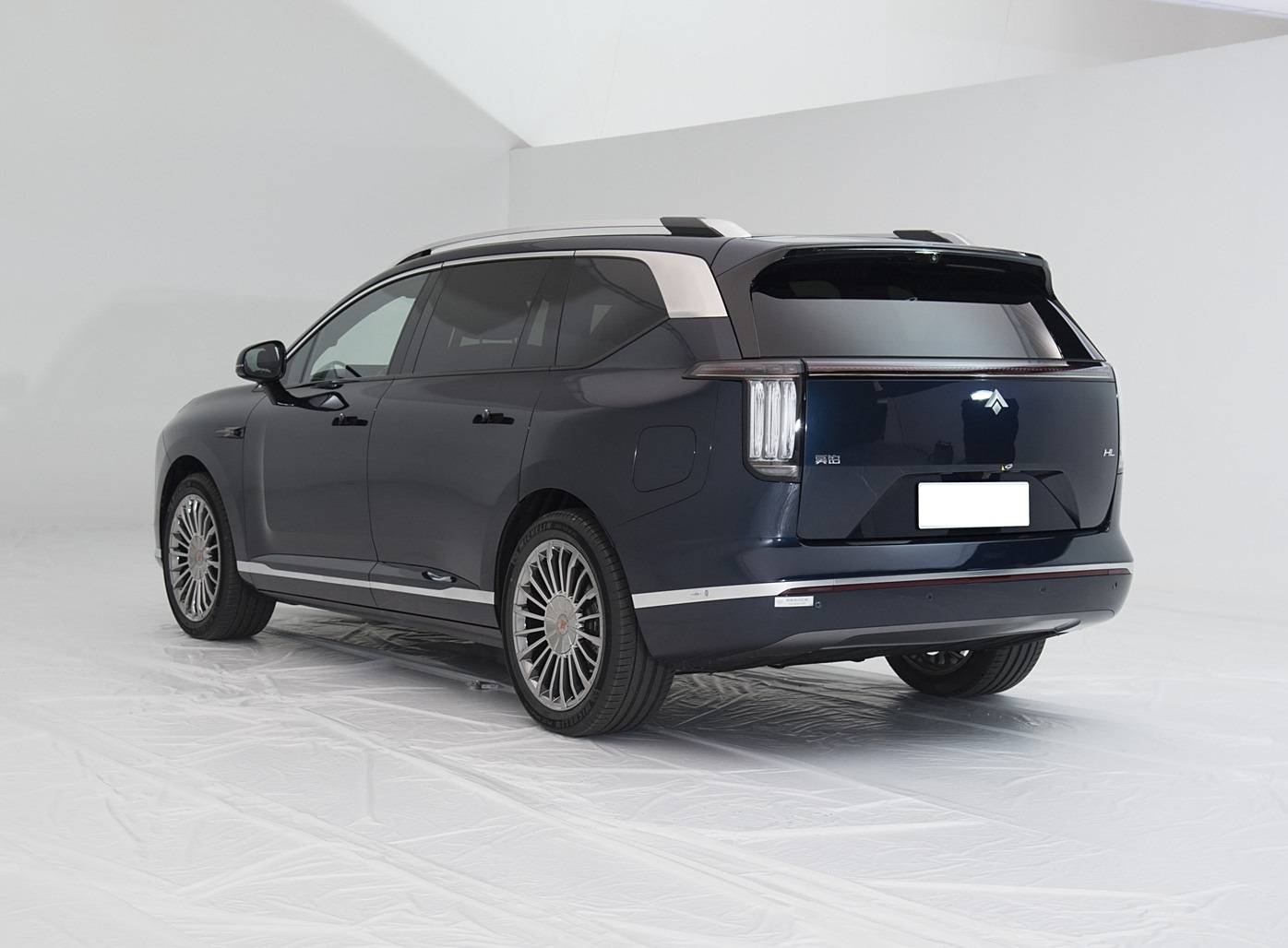 車長超5.1米,外觀大氣,綜合續航超1200km,昊鉑旗艦SUV將上市