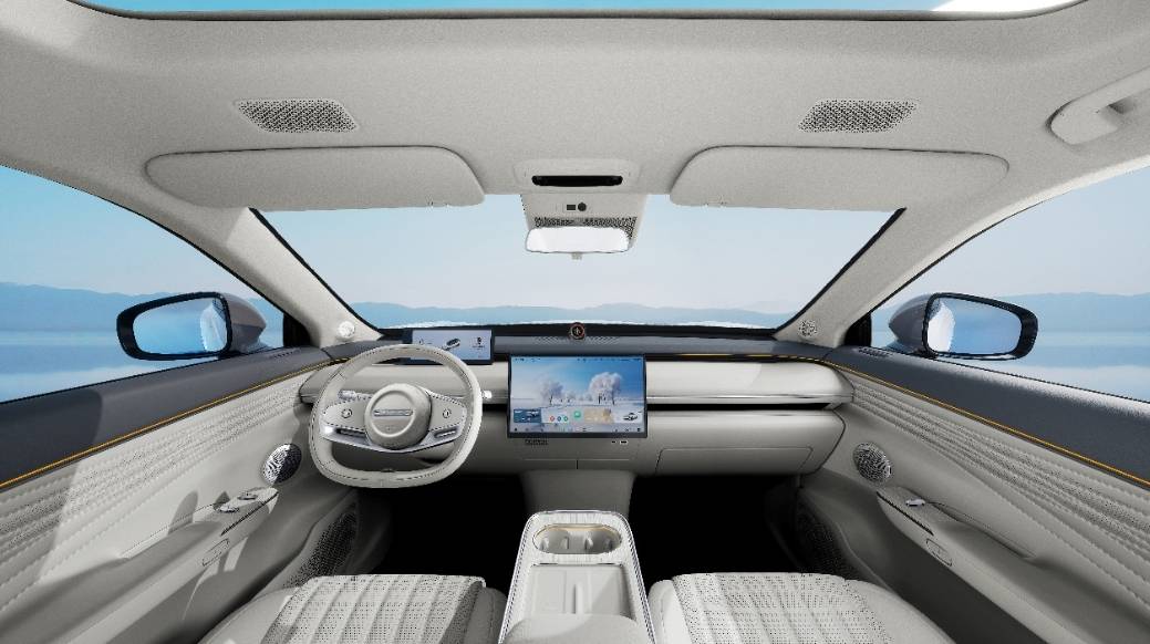 用“超越”打破“內卷”,星途引領“科技新豪華”