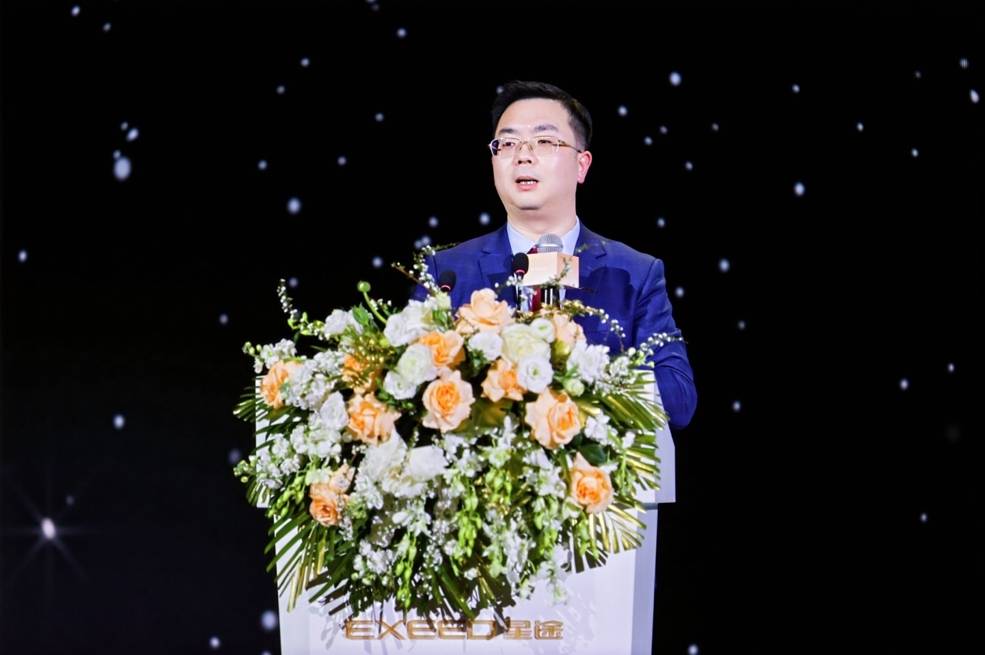 用“超越”打破“內卷”,星途引領“科技新豪華”