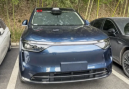 問界M8實車曝光,大是挺大,所以能打過理想L9嗎?