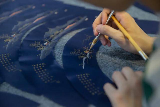 2024年是寶馬在中國開啟社會責(zé)任之旅第20年,寶馬20年的中國履責(zé)答卷