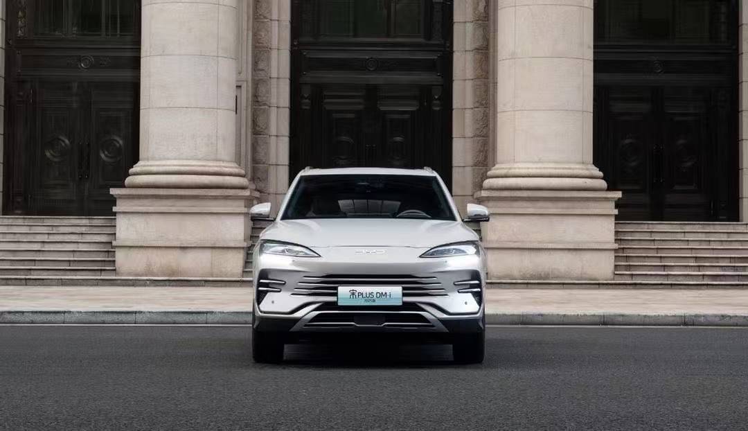 新能源SUV銷冠對決,零跑C11和宋PLUS DM-i,增程和插混怎么選?