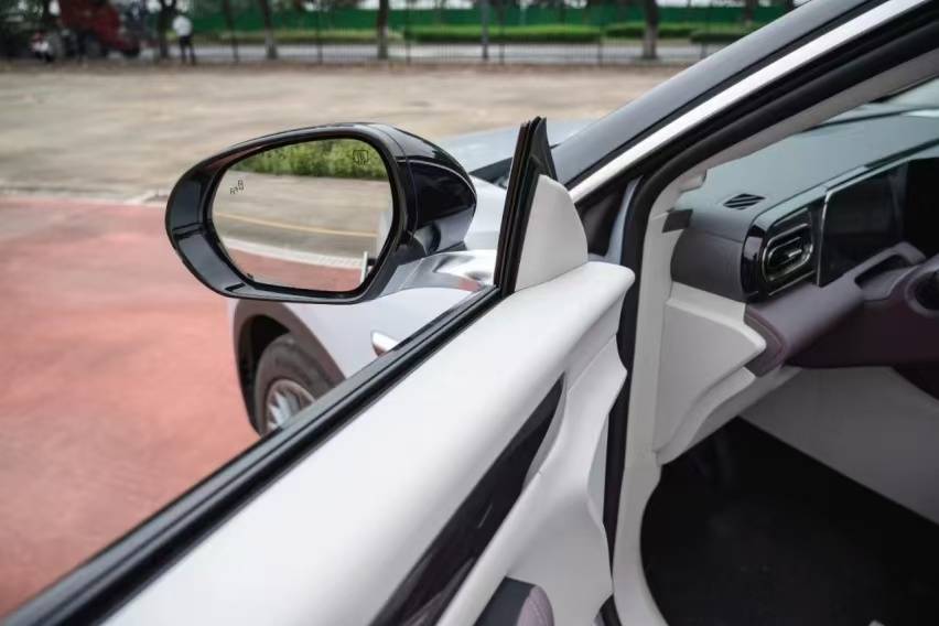 新能源SUV銷冠對決,零跑C11和宋PLUS DM-i,增程和插混怎么選?