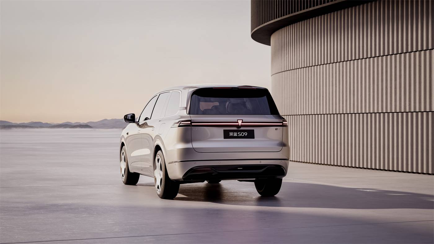深藍(lán)S09入局在即,國產(chǎn)全尺寸SUV將開啟多強(qiáng)爭霸