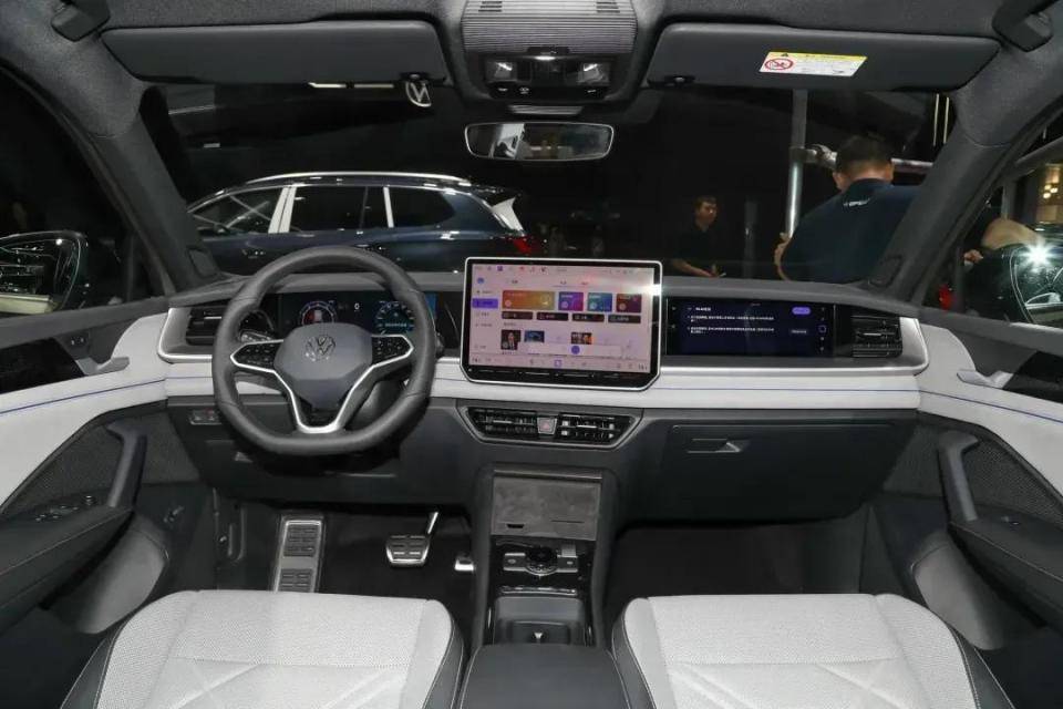 2025燃油新車,奧迪A5L、寶馬X3長軸領銜,油比電還智能? 圖片