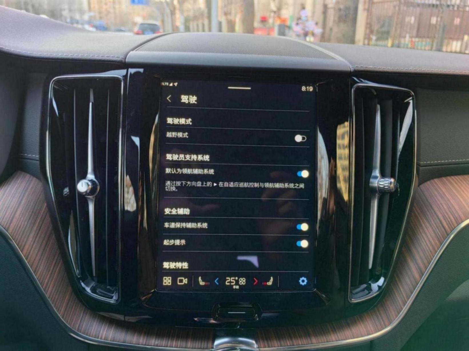 沃爾沃XC60:坐穩二線豪華,這款燃油車功不可沒