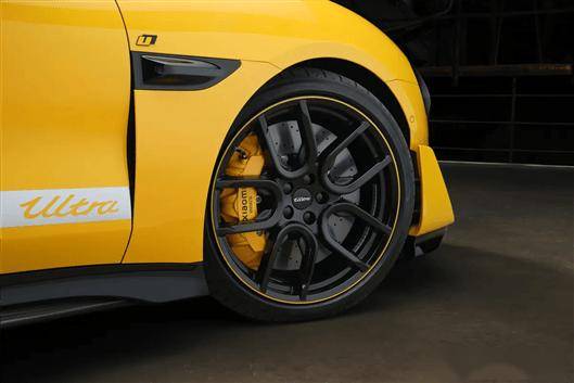 小米SU7 Ultra即將震撼上市,能否續(xù)寫最速四門量產(chǎn)車傳奇?