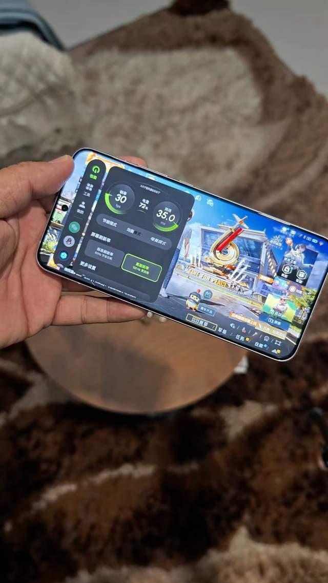 OPPO Reno14 Pro屏幕體驗,視覺享受升級?