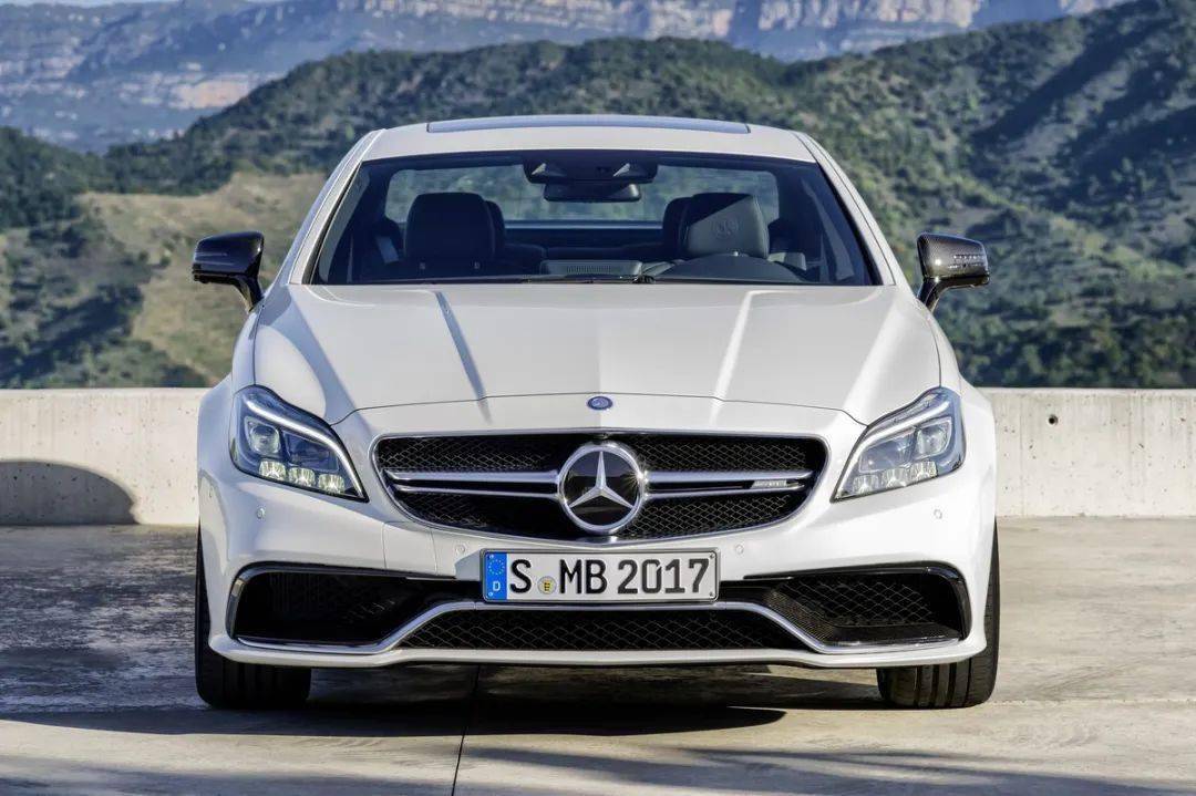 極致的優雅+爆操的性能,試玩MJ奔馳CLS63 AMG