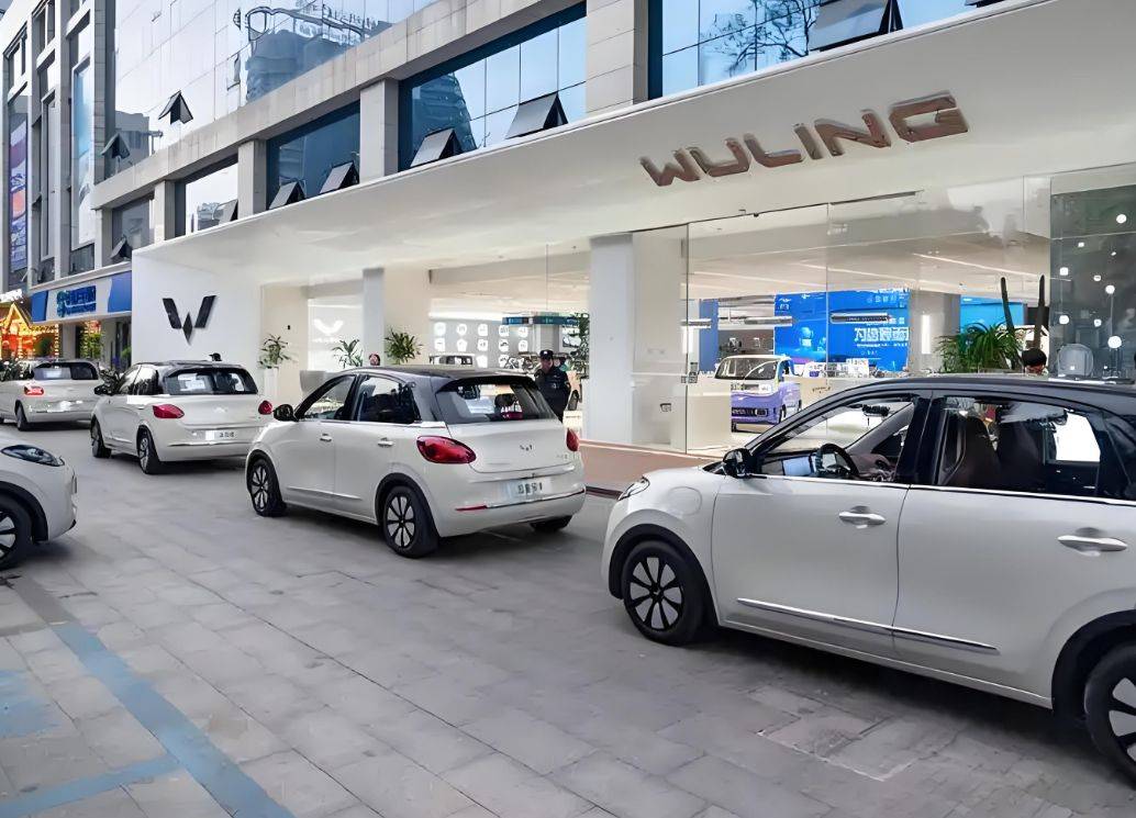 人民需要高階智駕,于是五菱聯(lián)姻華為了!