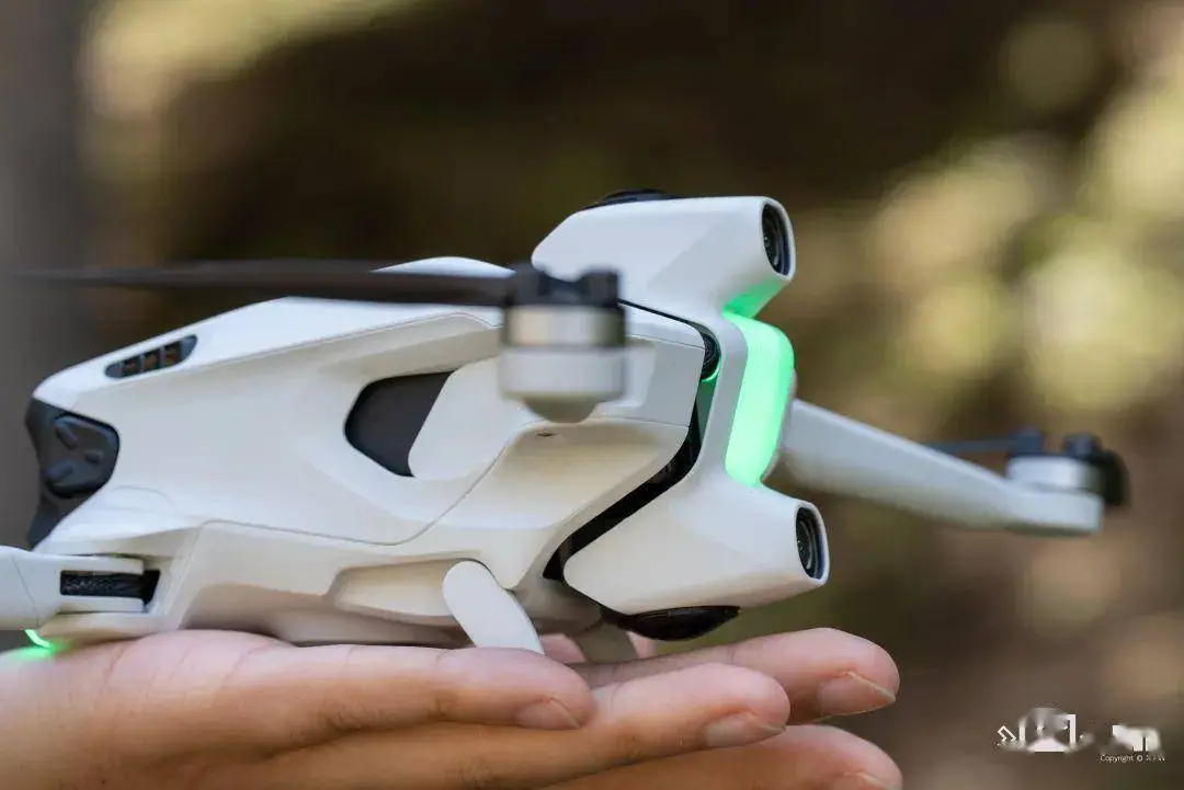 時隔多年,無人機市場終于開始好玩起來了