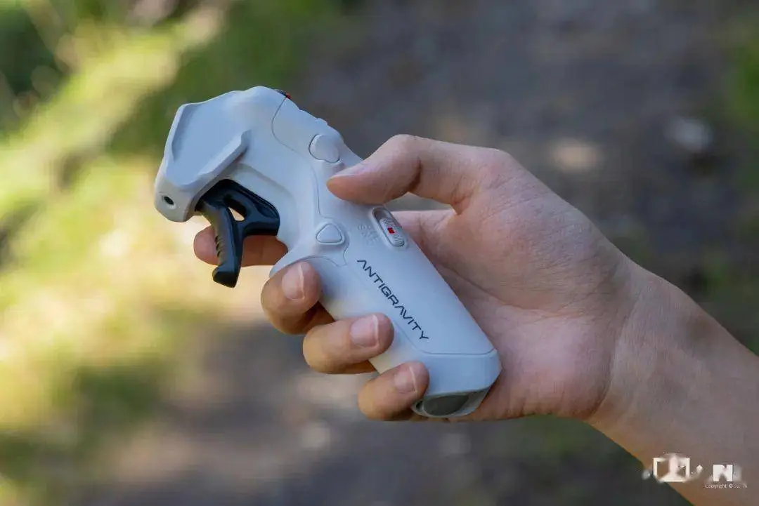 時隔多年,無人機市場終于開始好玩起來了