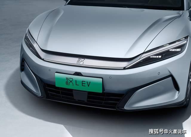 熱門單電機(jī)轎車極限續(xù)航榜出爐:小米SU7的成績引爭議