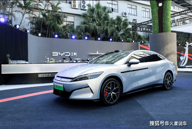 熱門單電機(jī)轎車極限續(xù)航榜出爐:小米SU7的成績引爭議