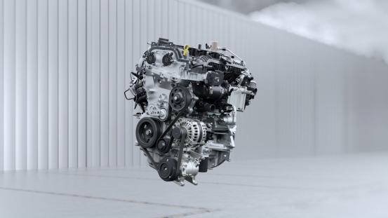 長安第四代逸動上市，搭載天樞智能座艙+新藍鯨動力，7.29萬元起！