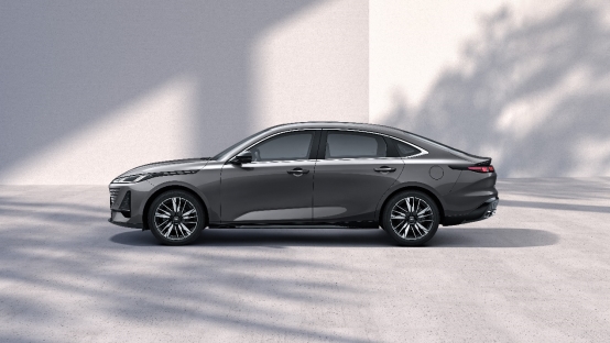 長安第四代逸動上市，搭載天樞智能座艙+新藍鯨動力，7.29萬元起！