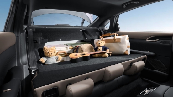 長安第四代逸動上市，搭載天樞智能座艙+新藍鯨動力，7.29萬元起！