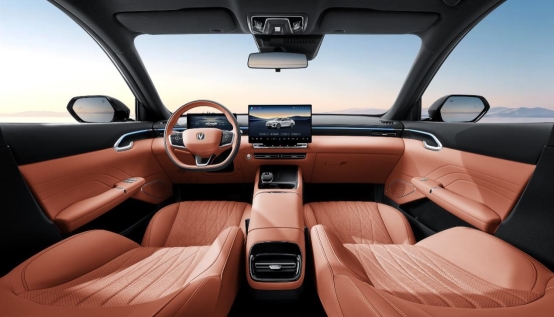 長安第四代逸動上市，搭載天樞智能座艙+新藍鯨動力，7.29萬元起！